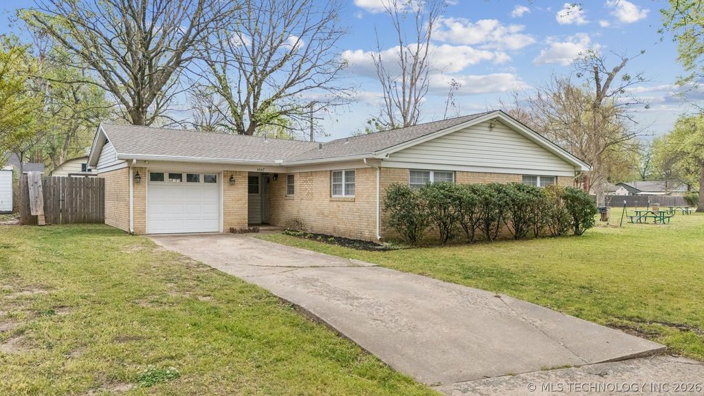 4647 S Quincy Place, Tulsa, OK 74105