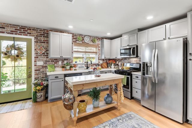 4344 White Ash Ln, Sacramento, CA 95834