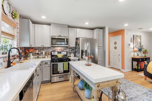 4344 White Ash Ln, Sacramento, CA 95834