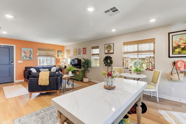 4344 White Ash Ln, Sacramento, CA 95834