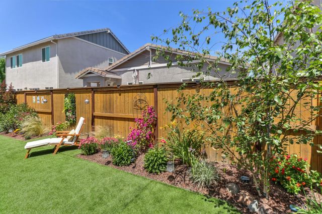 4344 White Ash Ln, Sacramento, CA 95834