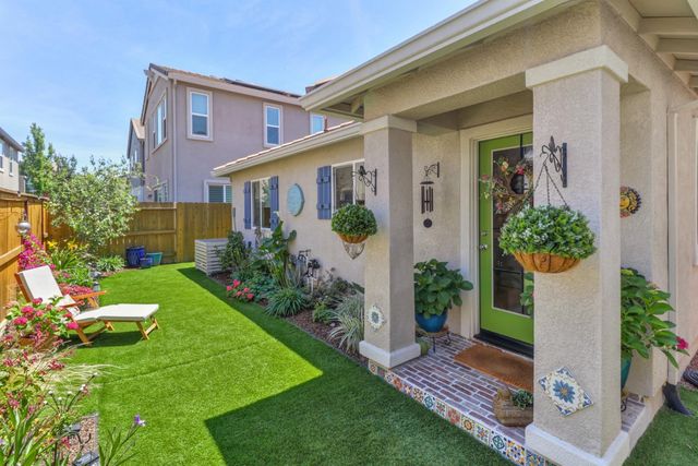 4344 White Ash Ln, Sacramento, CA 95834