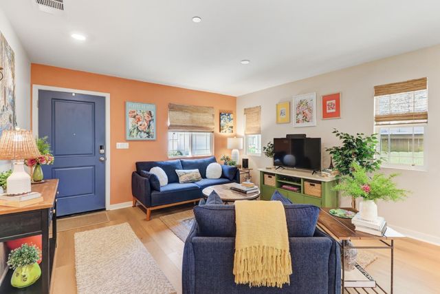 4344 White Ash Ln, Sacramento, CA 95834