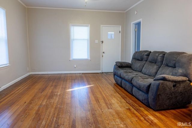 1313 E Saint Clair Street, Vincennes, IN 47591