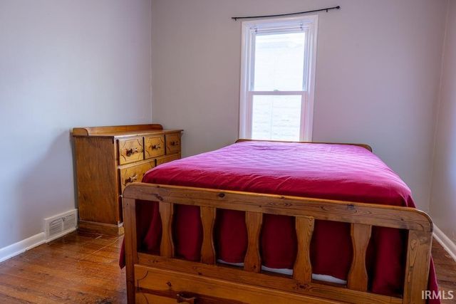 1313 E Saint Clair Street, Vincennes, IN 47591