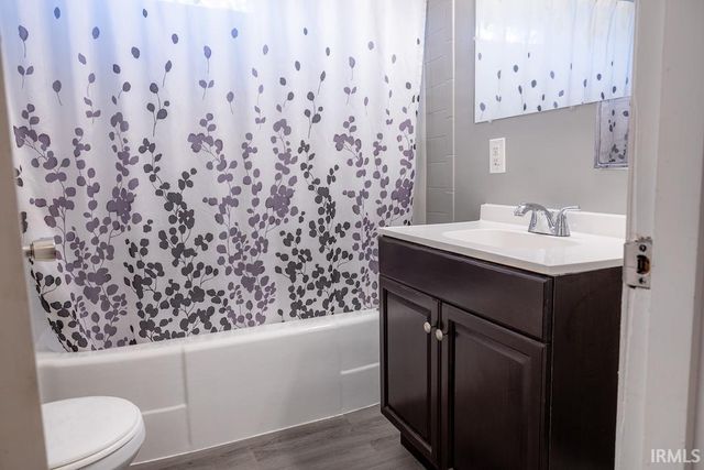 1313 E Saint Clair Street, Vincennes, IN 47591