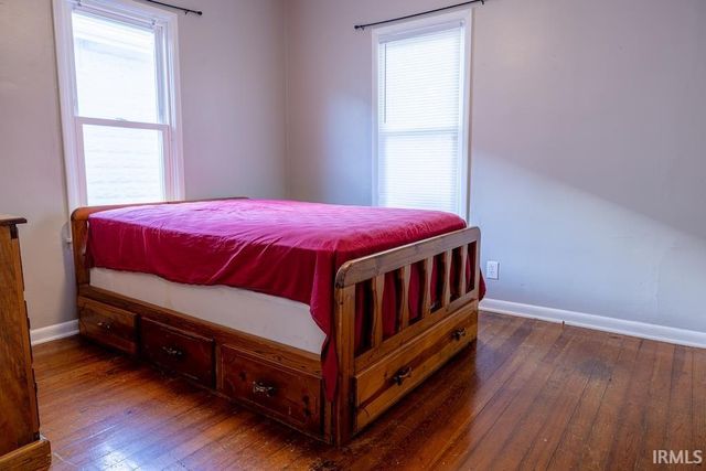 1313 E Saint Clair Street, Vincennes, IN 47591