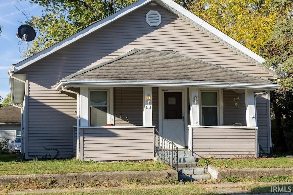 1313 E Saint Clair Street, Vincennes, IN 47591