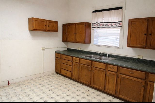 1622 N 6th Street, Waco, TX 76707