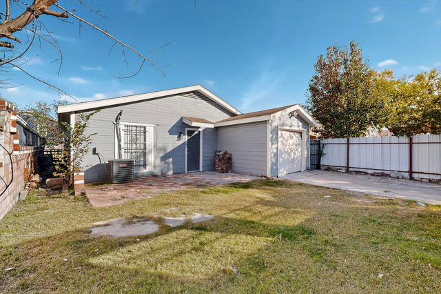 2007 Red Cloud Drive, Dallas, TX 75217