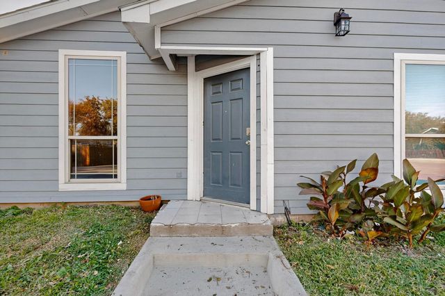 2007 Red Cloud Drive, Dallas, TX 75217