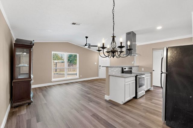 2007 Red Cloud Drive, Dallas, TX 75217