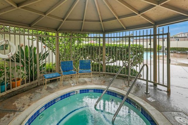 3098 Rue Dorleans 215, San Diego, CA 92110