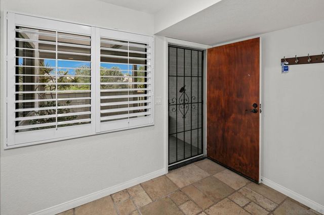 3098 Rue Dorleans 215, San Diego, CA 92110