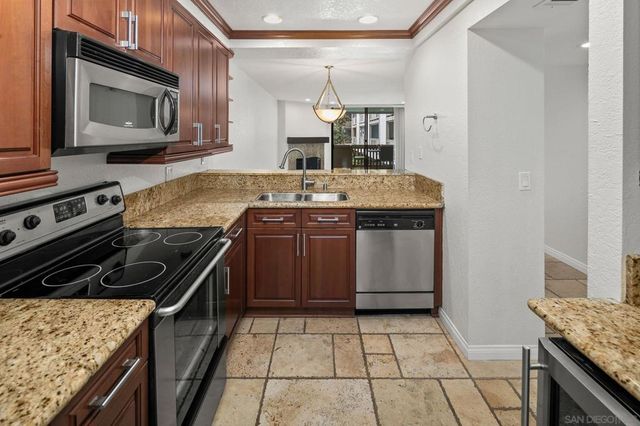 3098 Rue Dorleans 215, San Diego, CA 92110