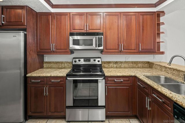 3098 Rue Dorleans 215, San Diego, CA 92110