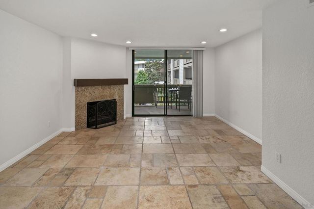 3098 Rue Dorleans 215, San Diego, CA 92110