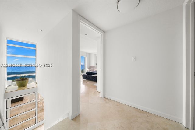 7600 Collins Ave 1012, Miami Beach, FL 33141