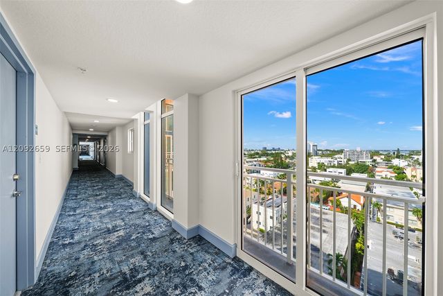 7600 Collins Ave 1012, Miami Beach, FL 33141