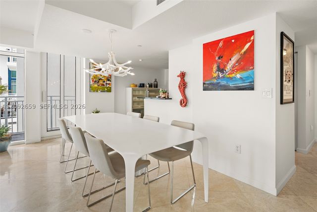 7600 Collins Ave 1012, Miami Beach, FL 33141