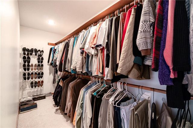 9556 27th Avenue, Eau Claire, WI 54703