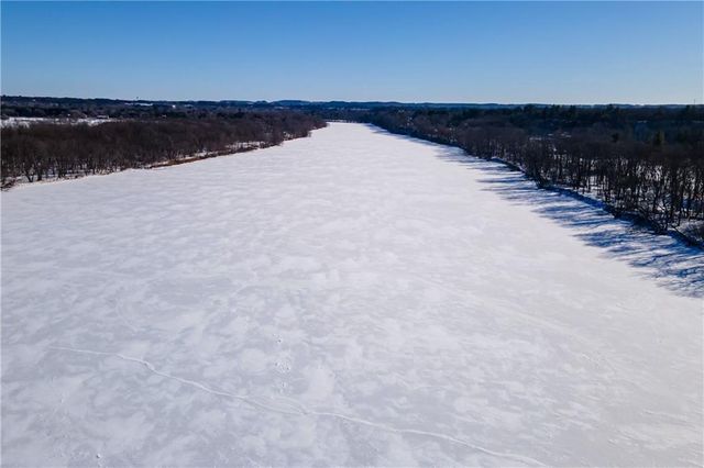 9556 27th Avenue, Eau Claire, WI 54703