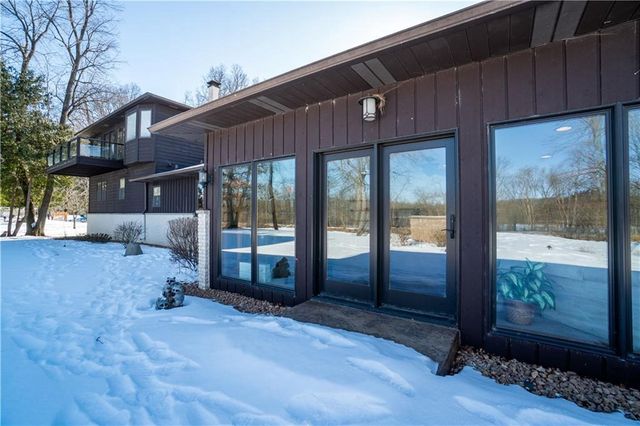 9556 27th Avenue, Eau Claire, WI 54703