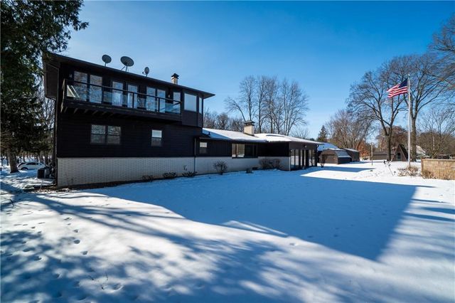 9556 27th Avenue, Eau Claire, WI 54703