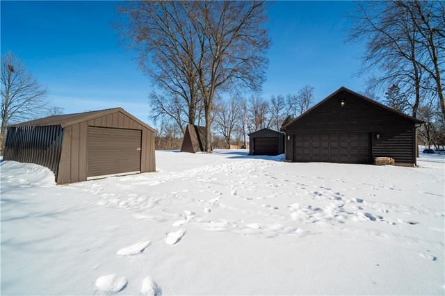 9556 27th Avenue, Eau Claire, WI 54703