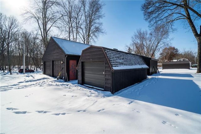 9556 27th Avenue, Eau Claire, WI 54703