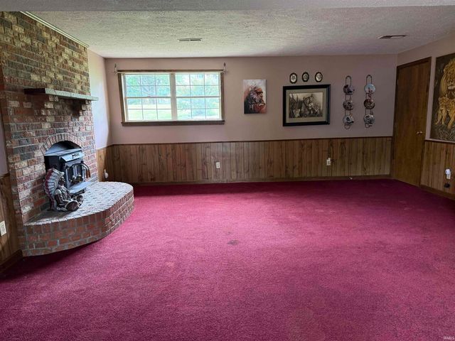 7344 Oakpark Drive, Newburgh, IN 47630