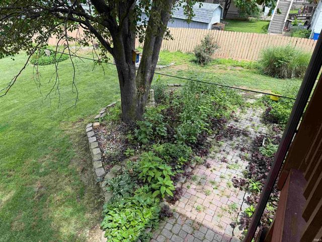 7344 Oakpark Drive, Newburgh, IN 47630