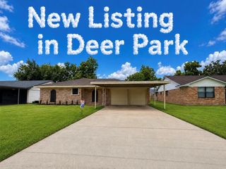 2806 Spa Drive, Deer Park, TX 77536