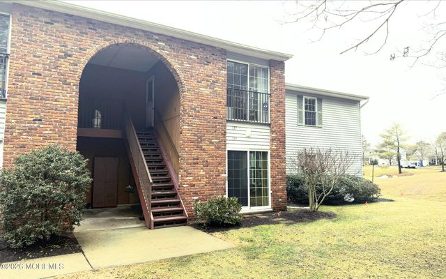 133 Frontier Way, Tinton Falls, NJ 07753