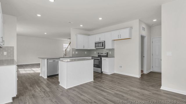 719 Lazy Elm Lane, Aberdeen, NC 28315