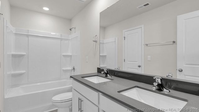 719 Lazy Elm Lane, Aberdeen, NC 28315