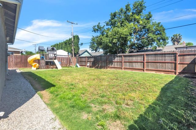 129 Withington Ave, Rio Linda, CA 95673