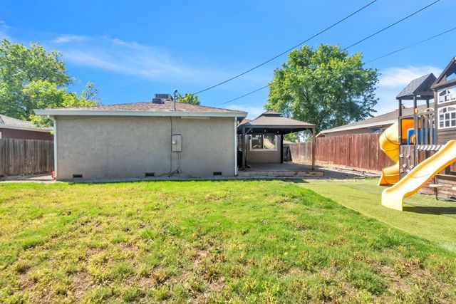 129 Withington Ave, Rio Linda, CA 95673