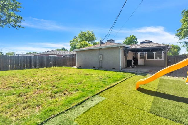 129 Withington Ave, Rio Linda, CA 95673