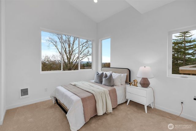 435 19th Avenue E, Seattle, WA 98112