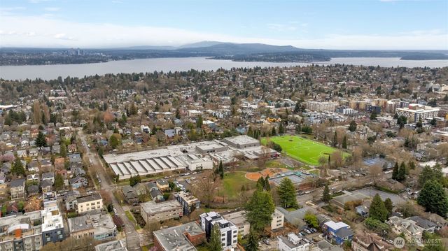 435 19th Avenue E, Seattle, WA 98112