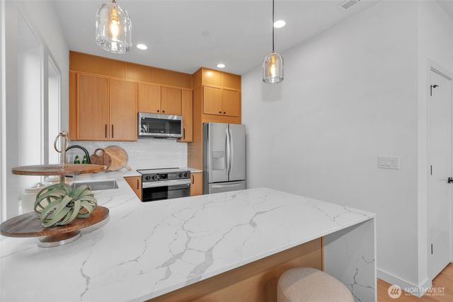 435 19th Avenue E, Seattle, WA 98112