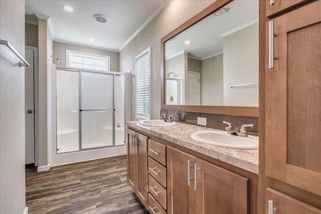 1098 Engelke RD, Buda, TX 78640