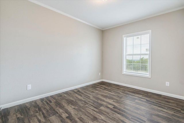 1098 Engelke RD, Buda, TX 78640