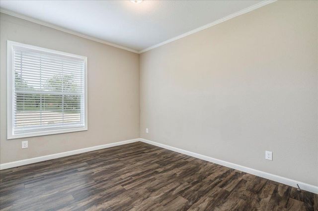 1098 Engelke RD, Buda, TX 78640