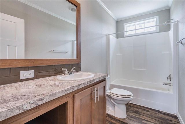 1098 Engelke RD, Buda, TX 78640