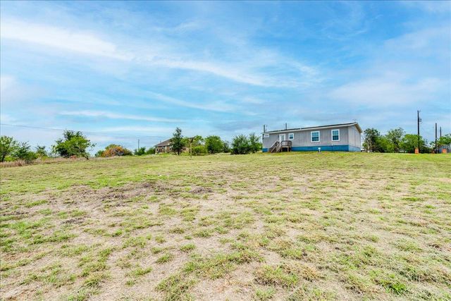1098 Engelke RD, Buda, TX 78640