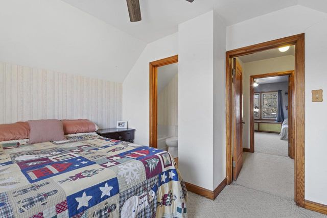 2111 HAMILTON STREET, Manitowoc, WI 54220