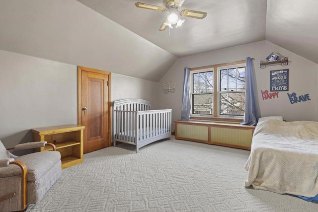 2111 HAMILTON STREET, Manitowoc, WI 54220