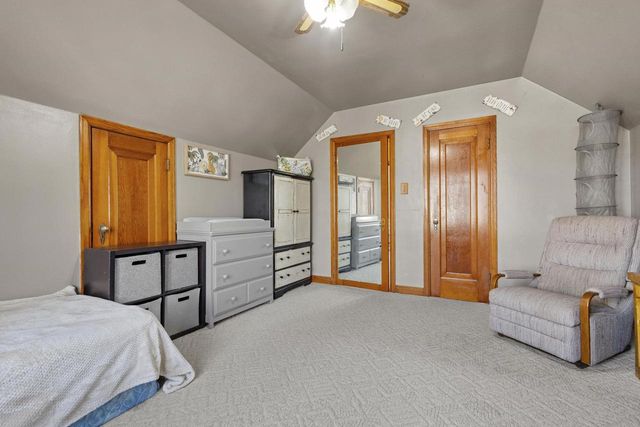 2111 HAMILTON STREET, Manitowoc, WI 54220